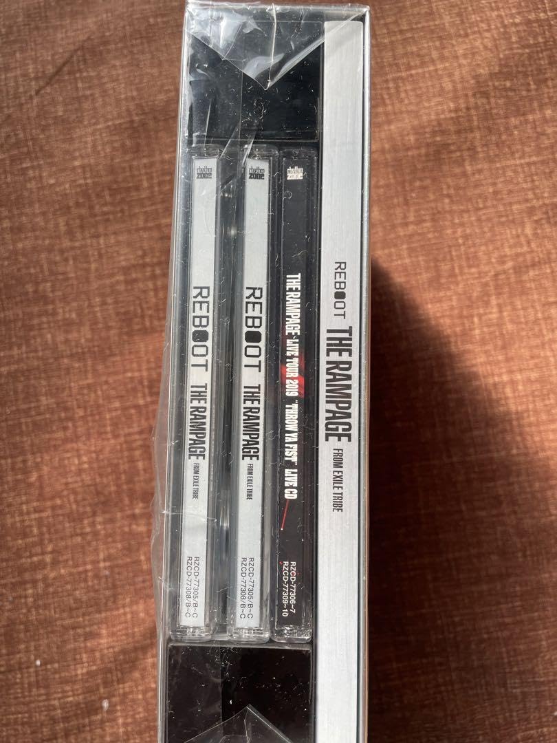 Amazon.co.jp: THE RAMPAGE REBOOT LIVE DVD フォトブック : パソコン